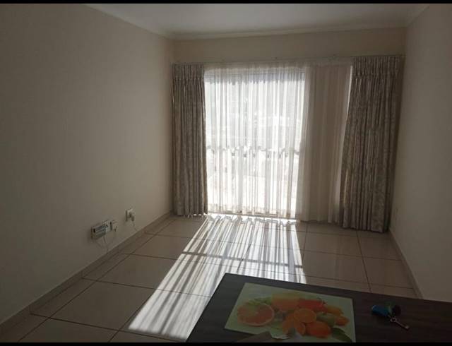 2 BEDROOM APARTMENT FOR SALE IN NORTHCLIFF